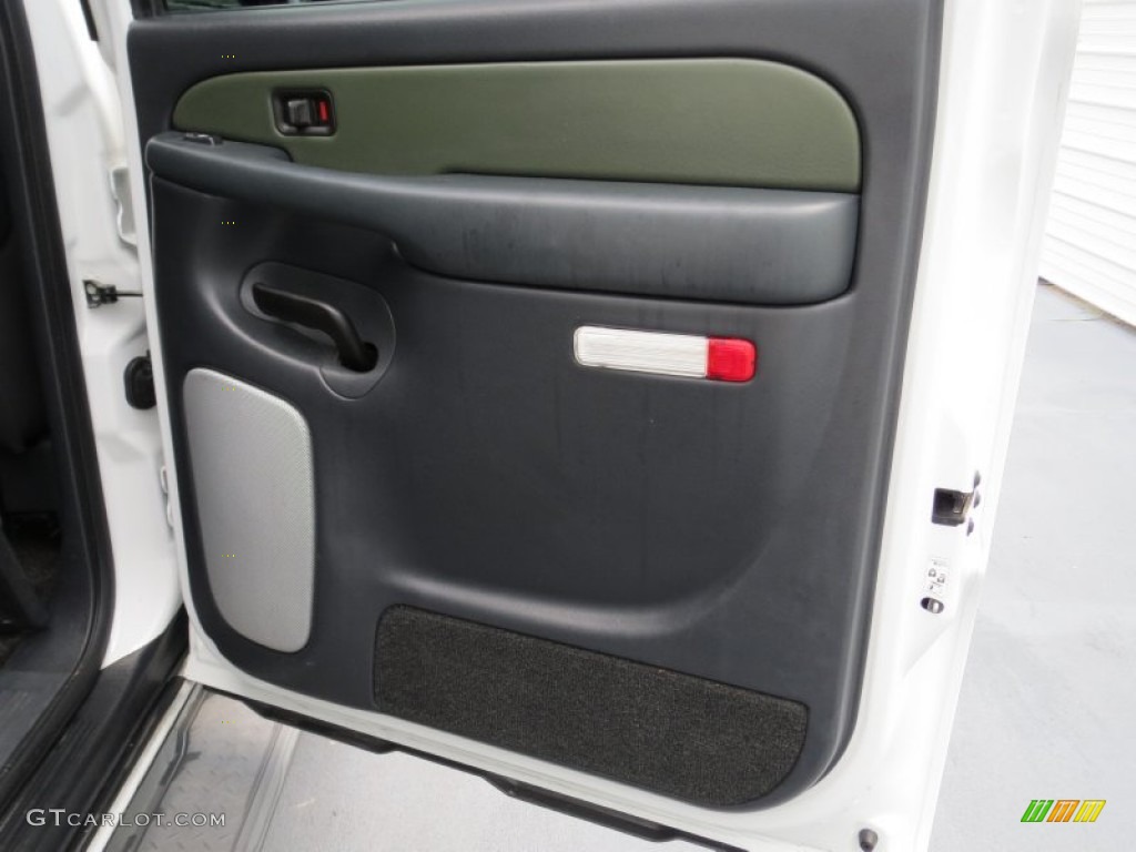 2002 Chevrolet Avalanche The North Face Edition 4x4 Cedar Green/Graphite Door Panel Photo #70728524