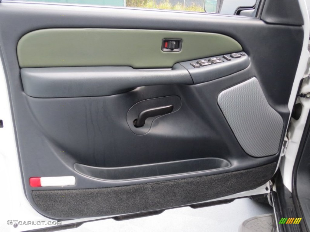 2002 Chevrolet Avalanche The North Face Edition 4x4 Cedar Green/Graphite Door Panel Photo #70728566