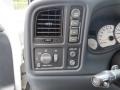 2002 Chevrolet Avalanche The North Face Edition 4x4 Controls