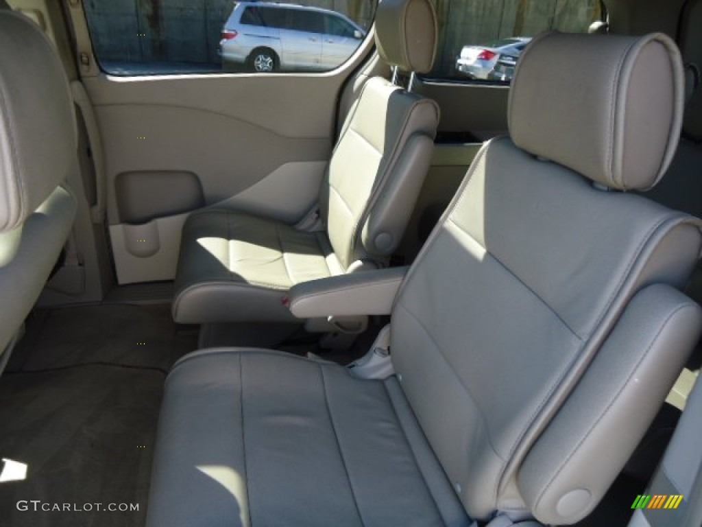 2006 Quest 3.5 SE - Coral Sand Metallic / Beige photo #11