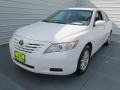 Super White - Camry LE Photo No. 6