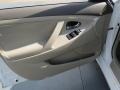 Super White - Camry LE Photo No. 29