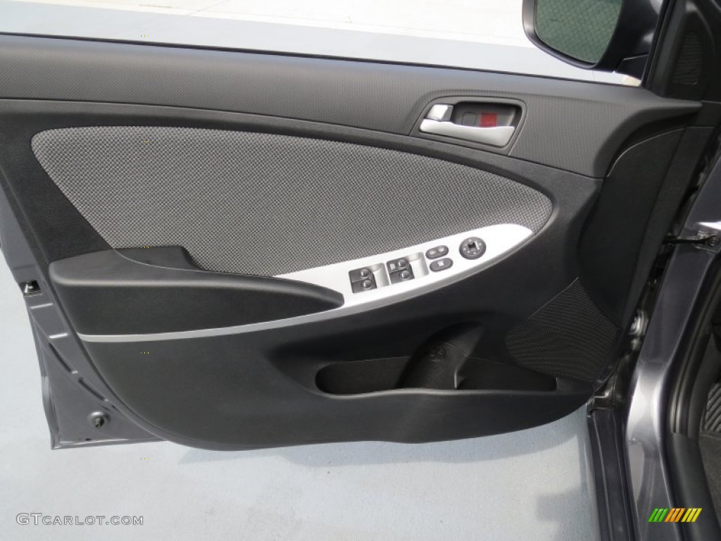 2013 Hyundai Accent GS 5 Door Black Door Panel Photo #70729838