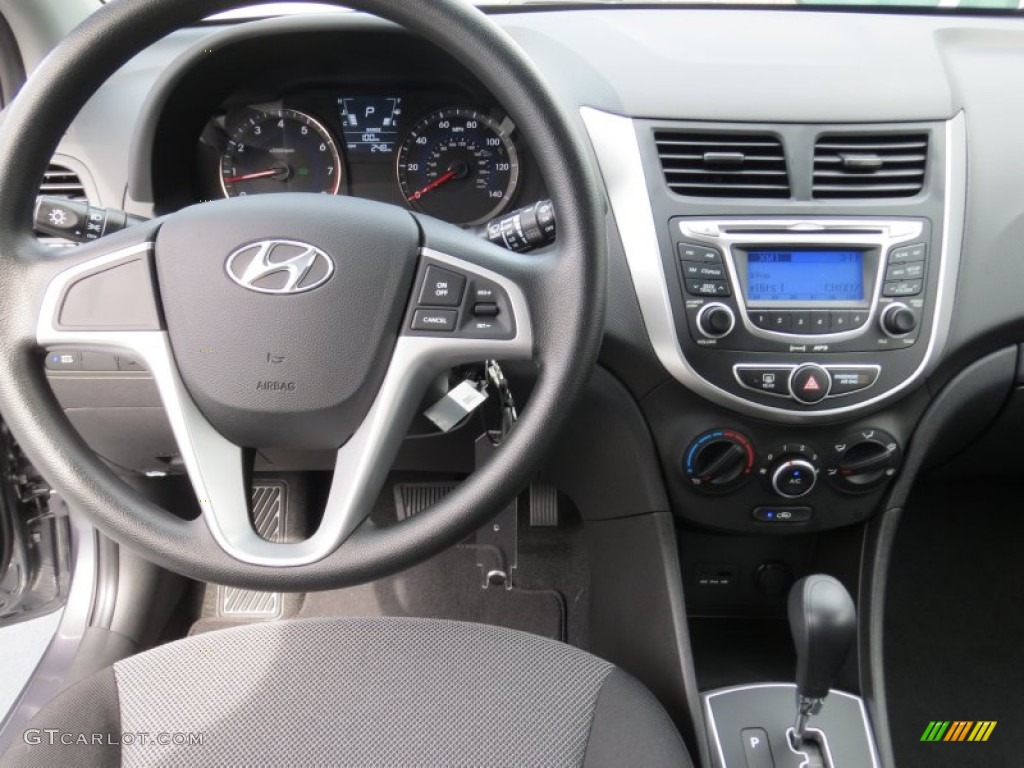 2013 Hyundai Accent GS 5 Door Black Dashboard Photo #70729877
