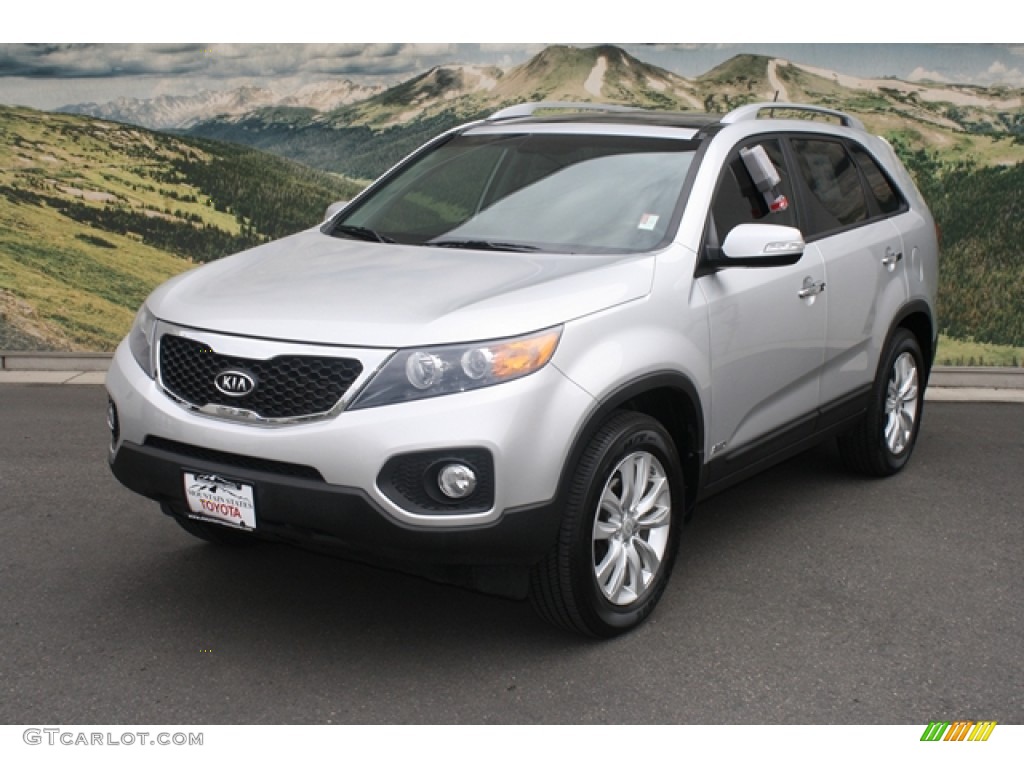 2011 Sorento EX V6 AWD - Bright Silver / Black photo #5