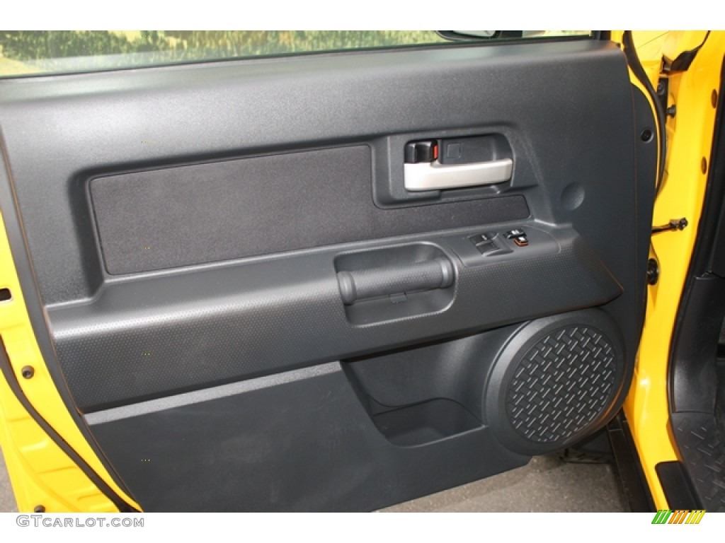 2007 Toyota FJ Cruiser 4WD Dark Charcoal Door Panel Photo #70735688