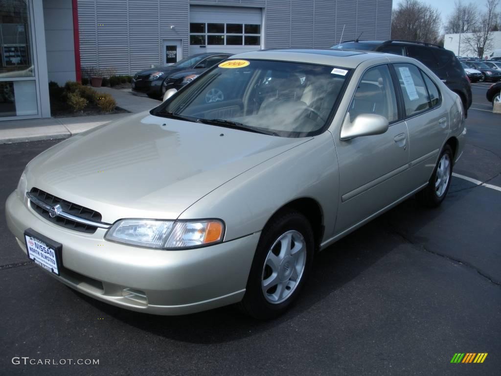 1999 Altima GLE - Champagne Metallic / Blond photo #1