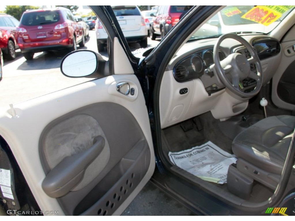 2004 PT Cruiser Limited Turbo - Midnight Blue Pearlcoat / Taupe/Pearl Beige photo #13