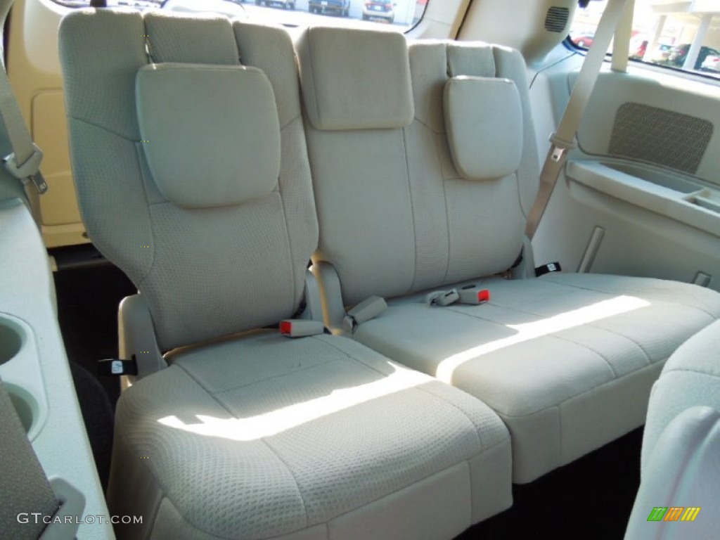 2013 Grand Caravan American Value Package - Redline 2 Coat Pearl / Black/Light Graystone photo #19