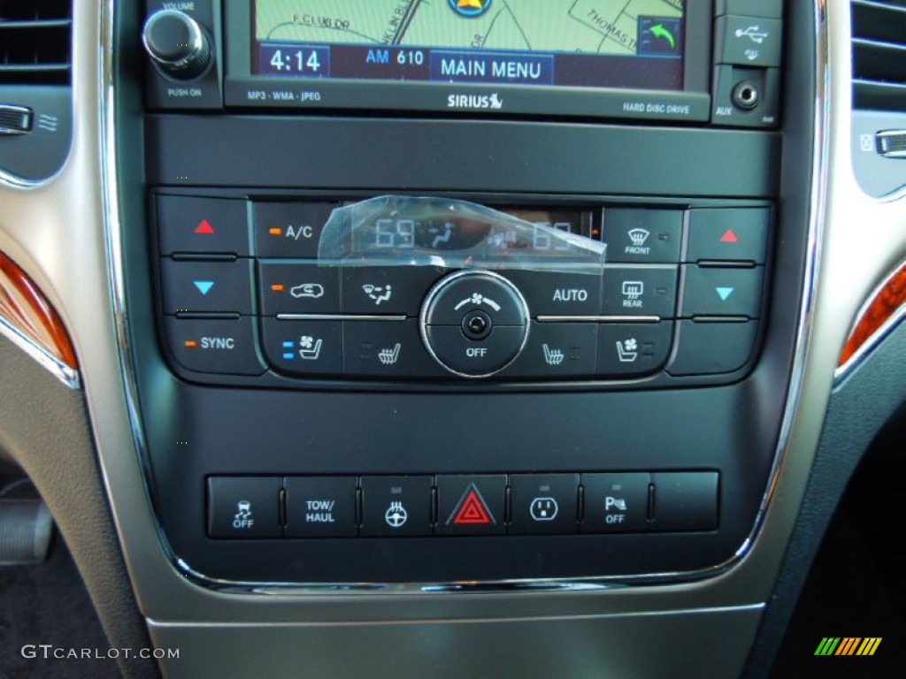 2013 Grand Cherokee Overland - Bright Silver Metallic / Black photo #15