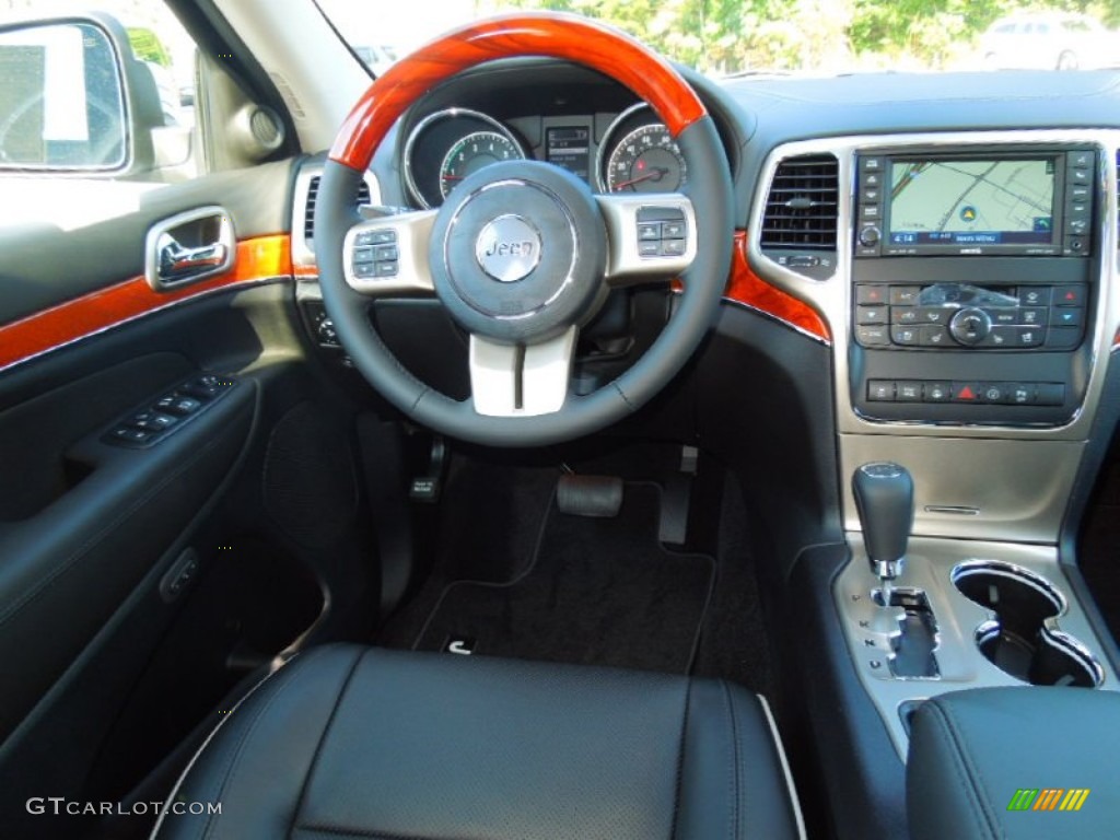 2013 Grand Cherokee Overland - Bright Silver Metallic / Black photo #20