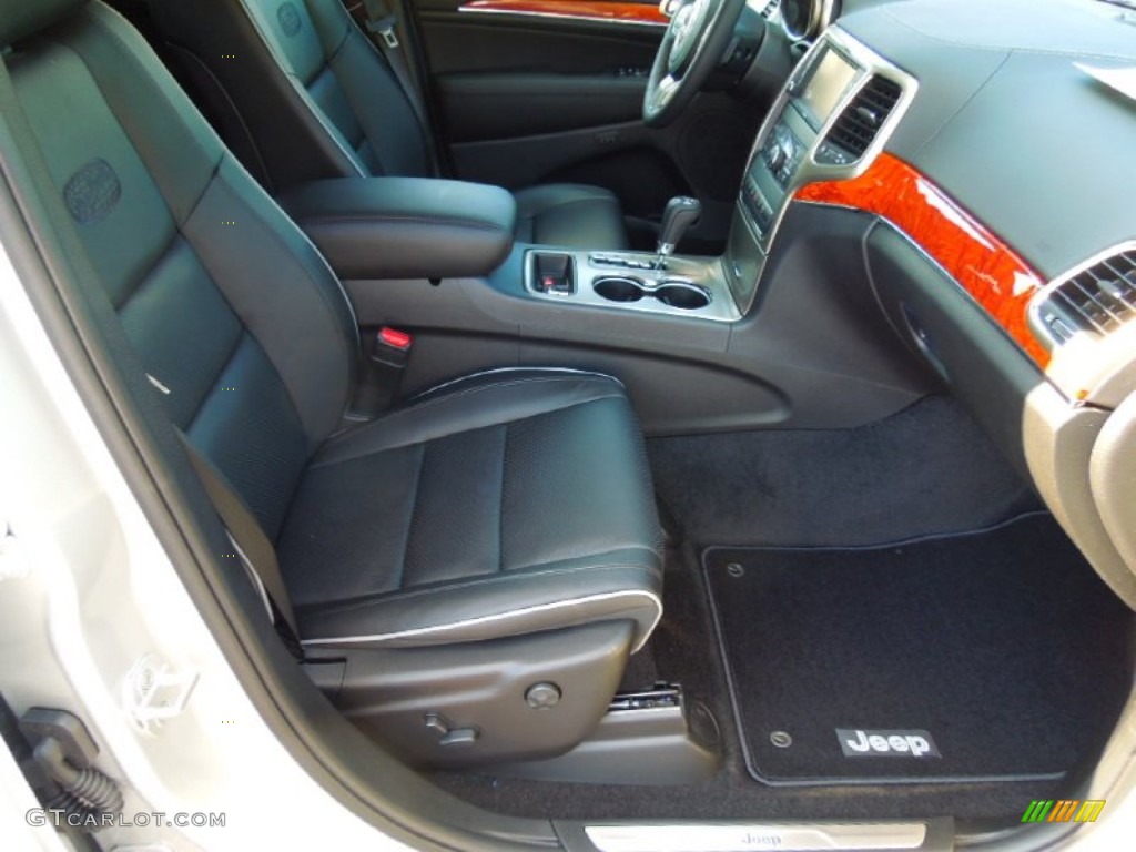 2013 Grand Cherokee Overland - Bright Silver Metallic / Black photo #24