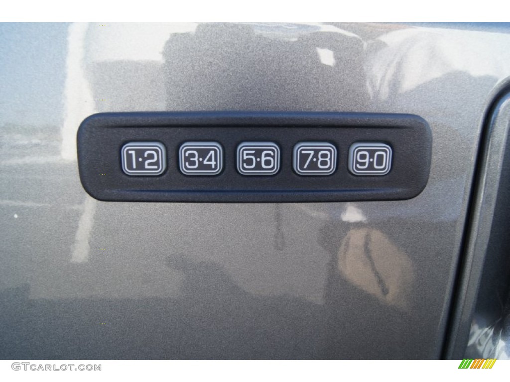 2012 F350 Super Duty Lariat Crew Cab 4x4 - Sterling Grey Metallic / Black photo #27