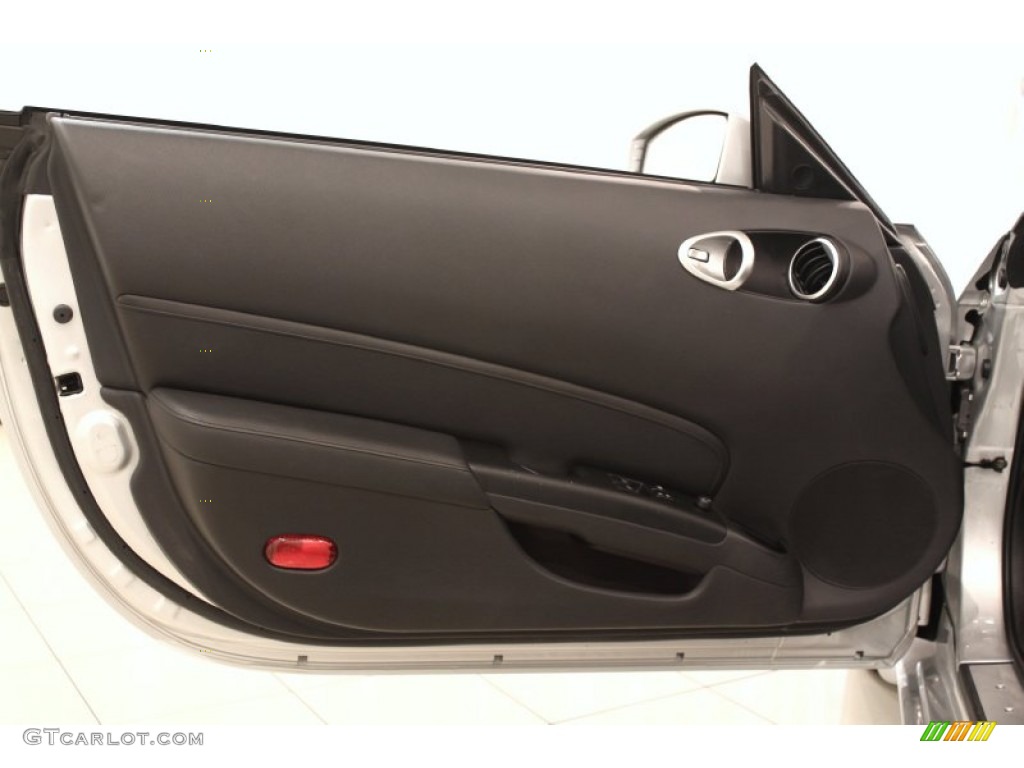 2006 Nissan 350Z Enthusiast Roadster Door Panel Photos