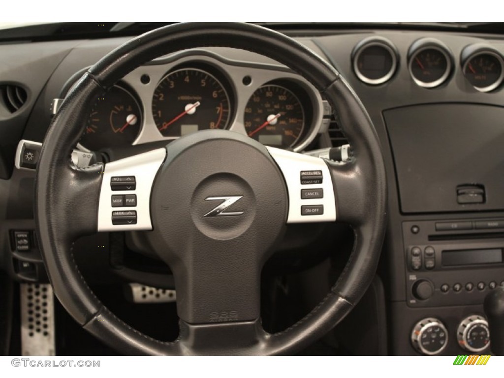 2006 Nissan 350Z Enthusiast Roadster Carbon Black Steering Wheel Photo #70744454