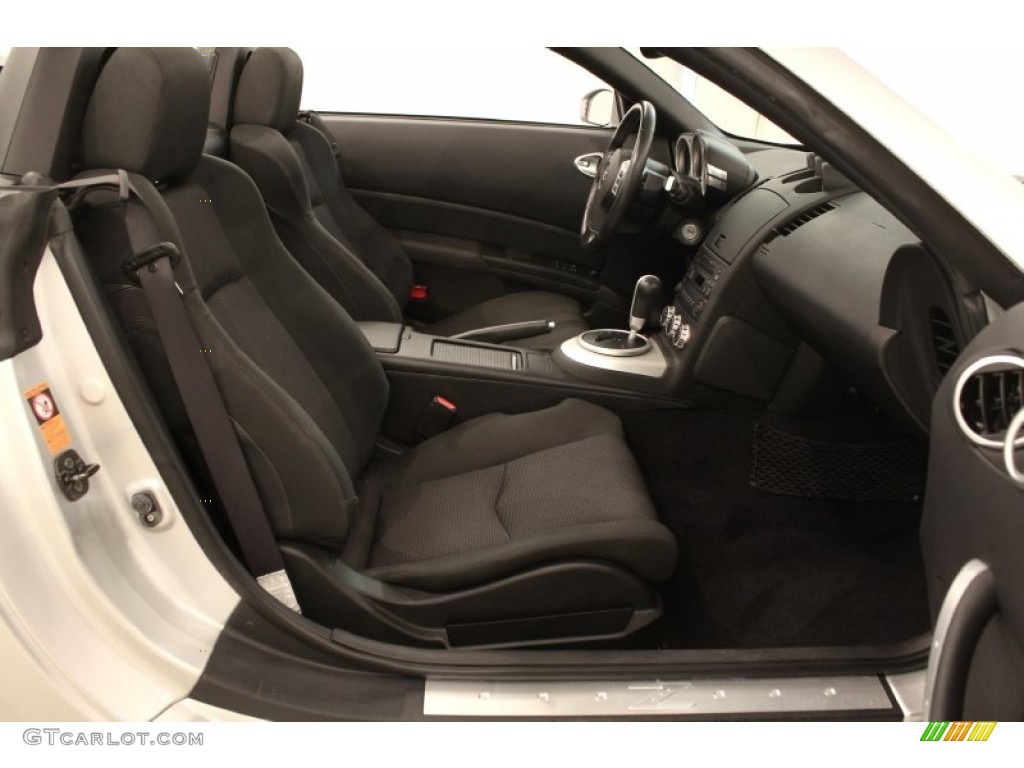 Carbon Black Interior 2006 Nissan 350Z Enthusiast Roadster Photo #70744511