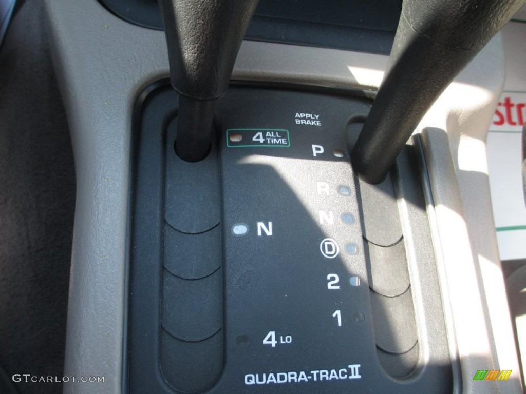 2004 Jeep Grand Cherokee Laredo 4x4 4 Speed Automatic Transmission Photo #70747563