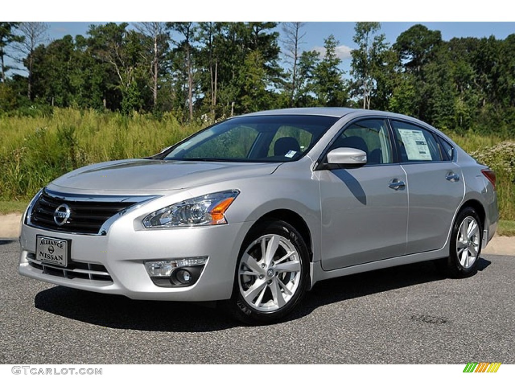 Brilliant Silver Nissan Altima