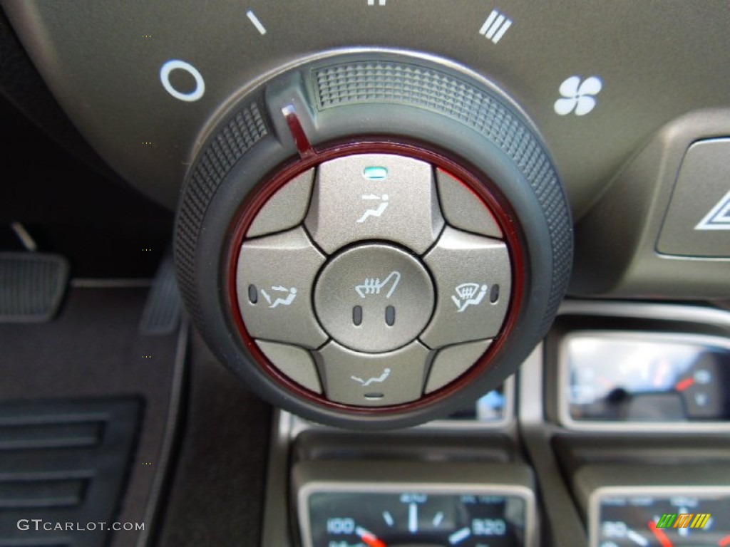 2013 Chevrolet Camaro LT/RS Convertible Controls Photo #70750229