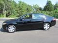 Black - Camry LE Photo No. 11