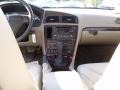 Ice White - S60 2.5T AWD Photo No. 13