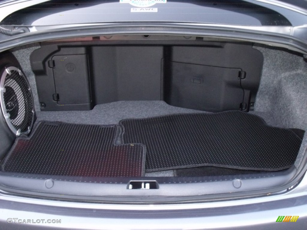 2011 Mitsubishi Lancer Evolution GSR Trunk Photos