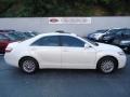 Super White - Camry Hybrid Photo No. 13