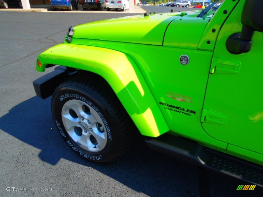 2013 Wrangler Unlimited Sahara 4x4 - Gecko Green Pearl / Black photo #7
