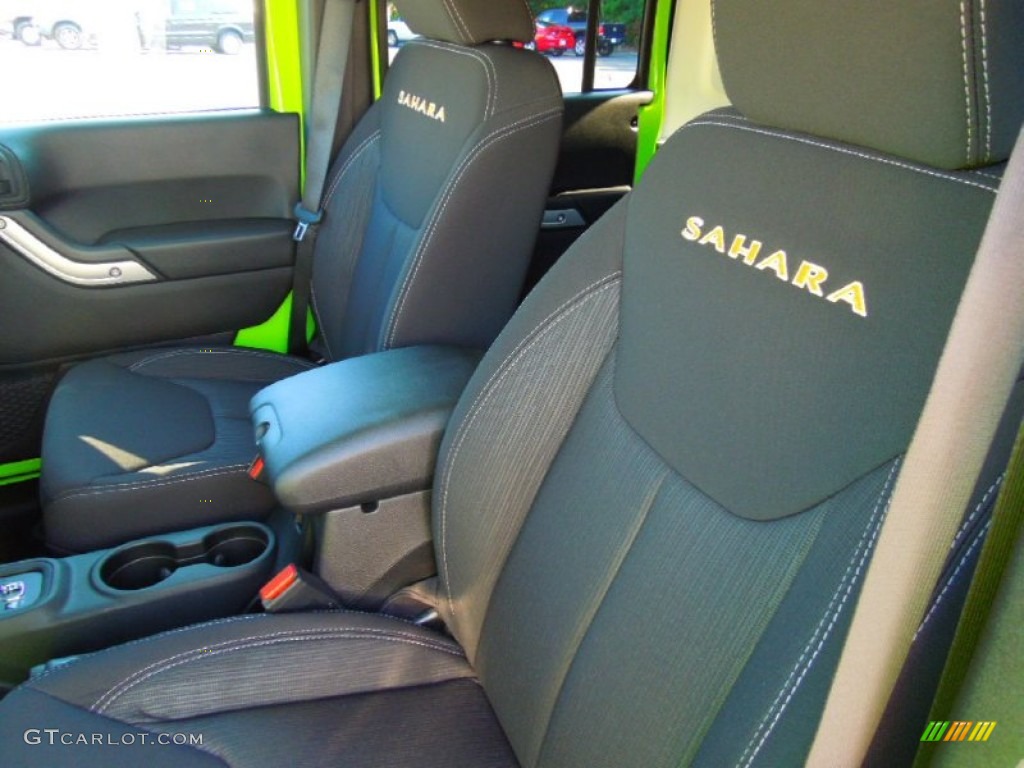 2013 Wrangler Unlimited Sahara 4x4 - Gecko Green Pearl / Black photo #9