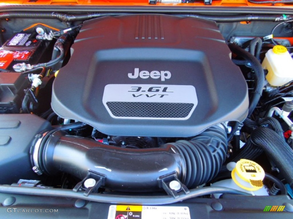 2013 Jeep Wrangler Rubicon 4x4 3.6 Liter DOHC 24-Valve VVT Pentastar V6 Engine Photo #70755011