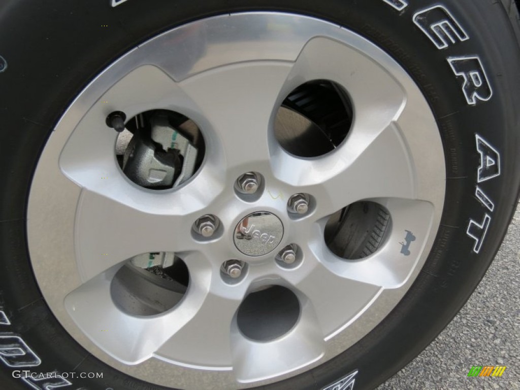 2013 Jeep Wrangler Sahara 4x4 Wheel Photo #70758833