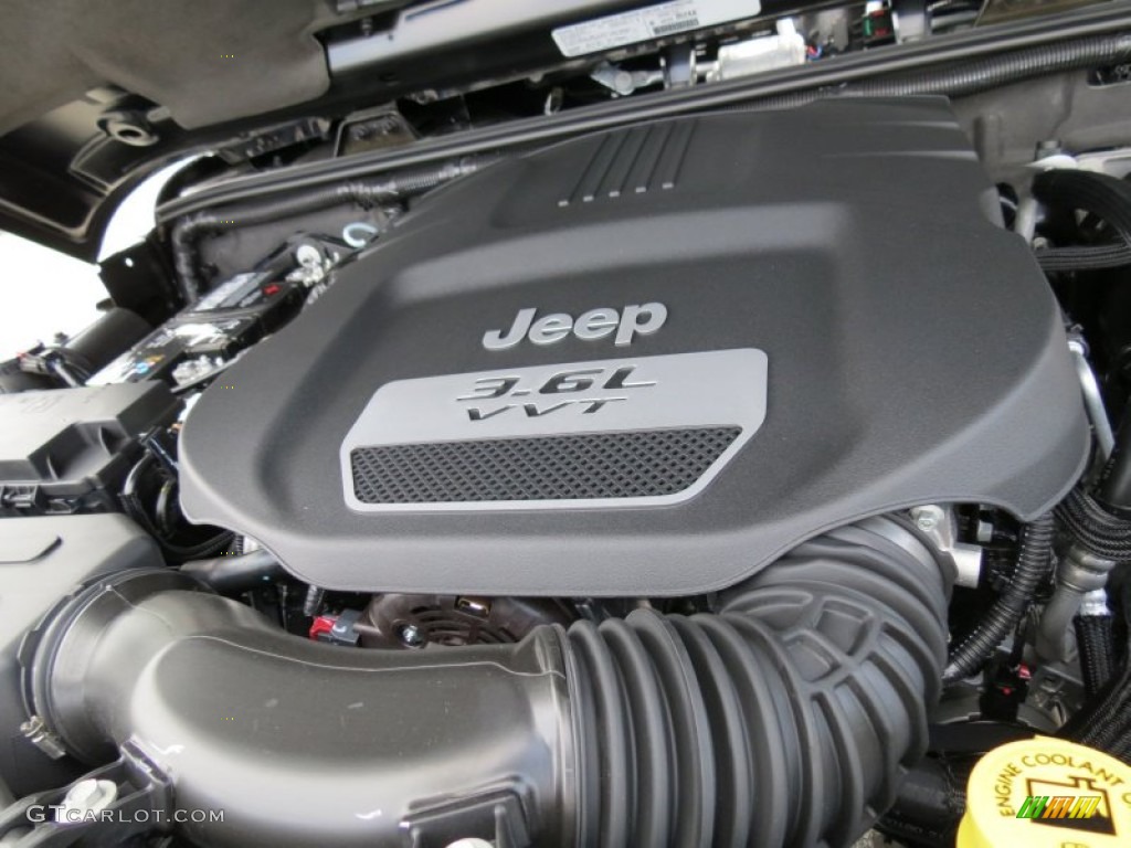 2013 Jeep Wrangler Sahara 4x4 3.6 Liter DOHC 24-Valve VVT Pentastar V6 Engine Photo #70758844