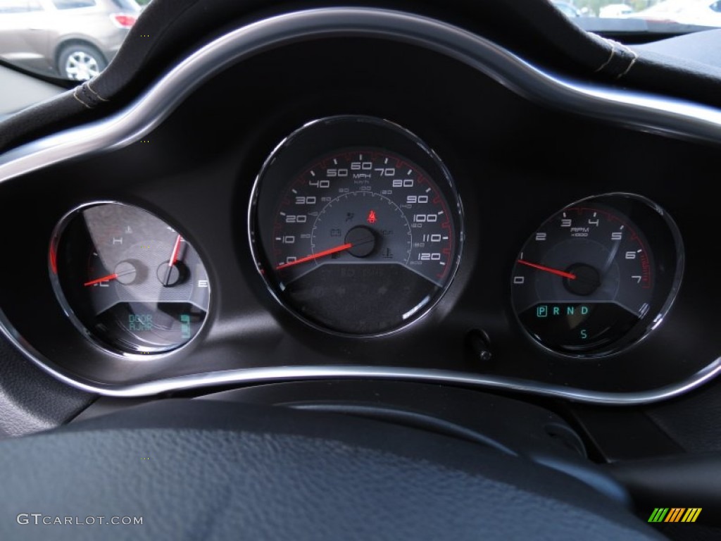 2013 Dodge Avenger SXT V6 Gauges Photos