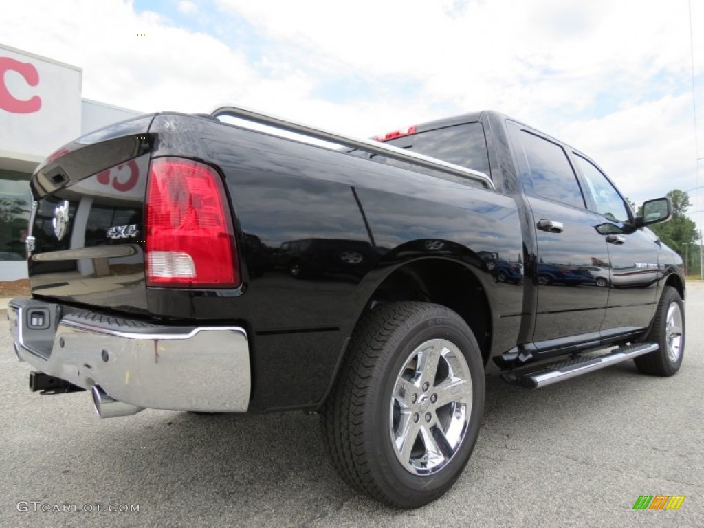 2012 Ram 1500 Big Horn Crew Cab 4x4 - Black / Light Pebble Beige/Bark Brown photo #7