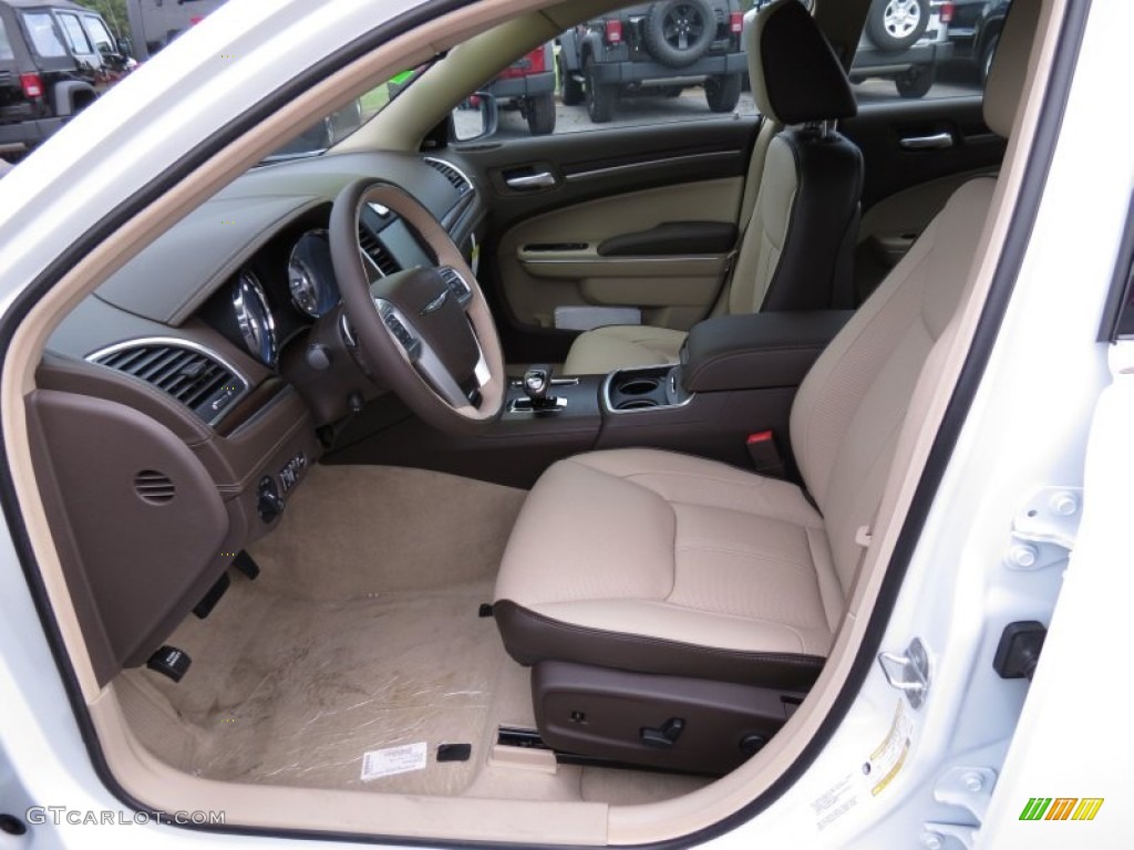 Dark Frost Beige/Light Frost Beige Interior 2013 Chrysler 300 C Luxury Series Photo #70762580