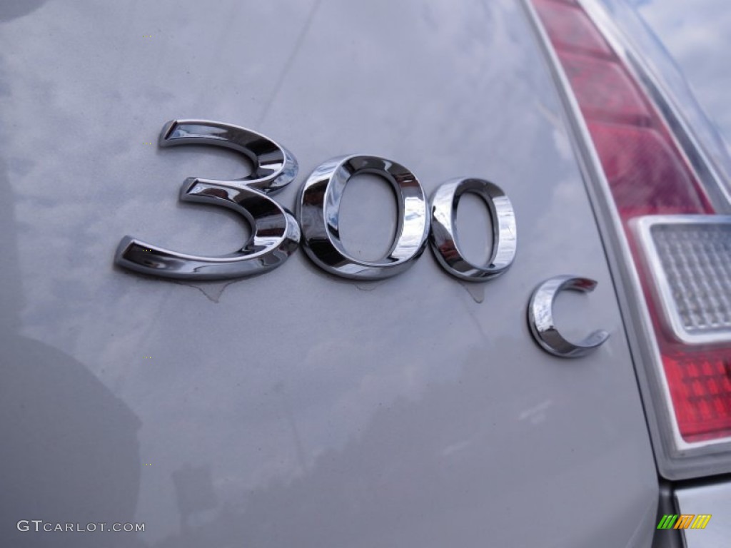 2013 Chrysler 300 C Luxury Series Marks and Logos Photo #70762607