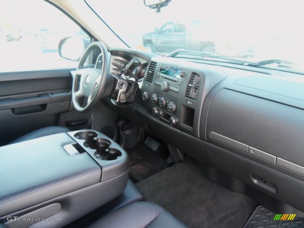 2011 Silverado 1500 LT Regular Cab 4x4 - Victory Red / Ebony photo #18