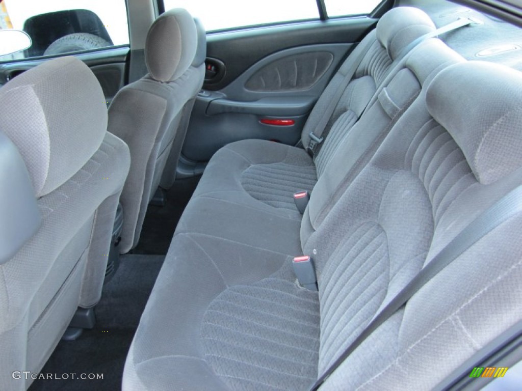 2004 Pontiac Bonneville SLE Rear Seat Photo #70768220