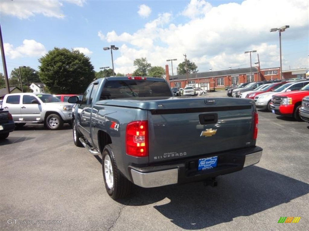 2007 Silverado 1500 LT Extended Cab 4x4 - Blue Granite Metallic / Light Titanium/Dark Titanium Gray photo #3