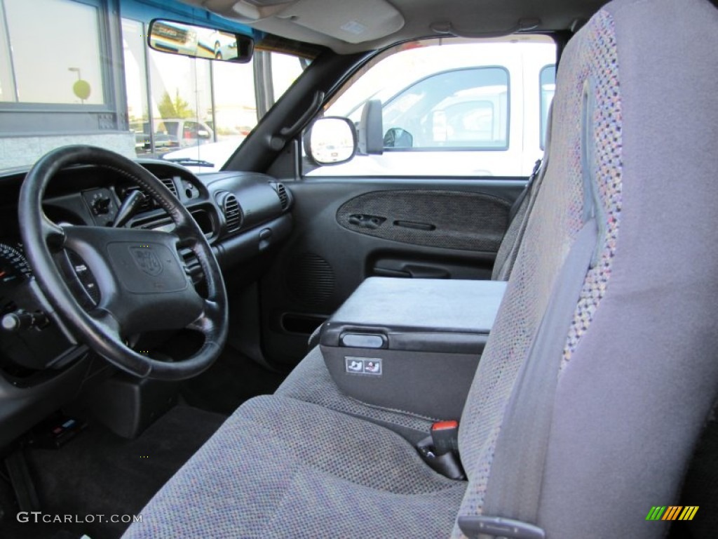 2001 Ram 2500 SLT Quad Cab - Dark Garnet Red Pearl / Mist Gray photo #15