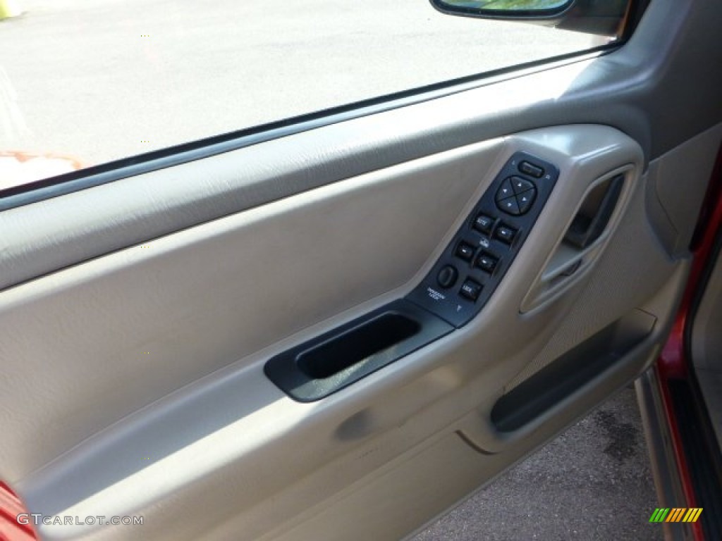 2002 Grand Cherokee Laredo 4x4 - Dark Garnet Red Pearlcoat / Sandstone photo #10