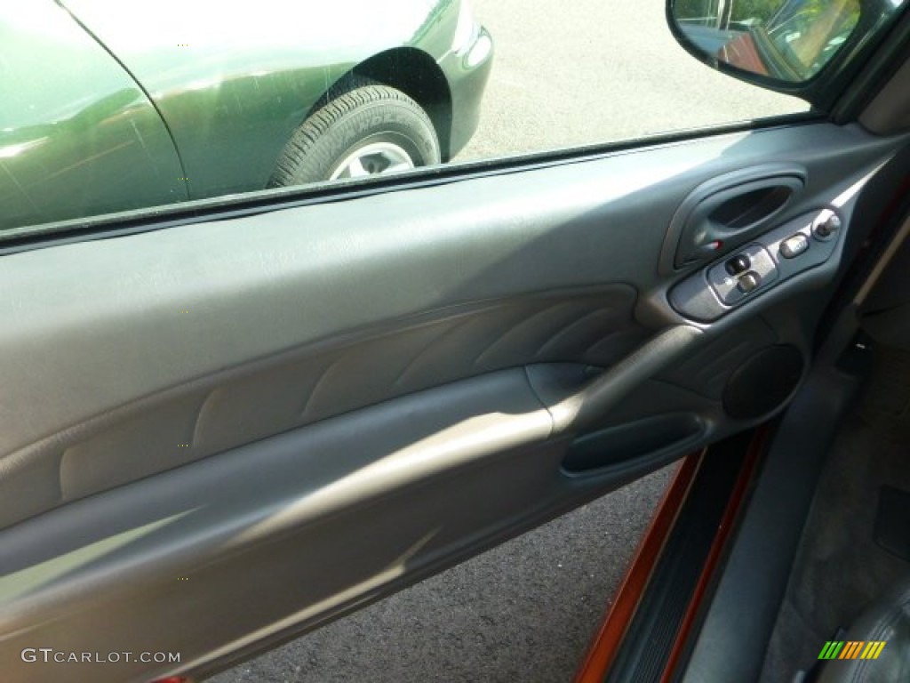 2004 Grand Am GT Sedan - Fusion Orange Metallic / Dark Pewter photo #10