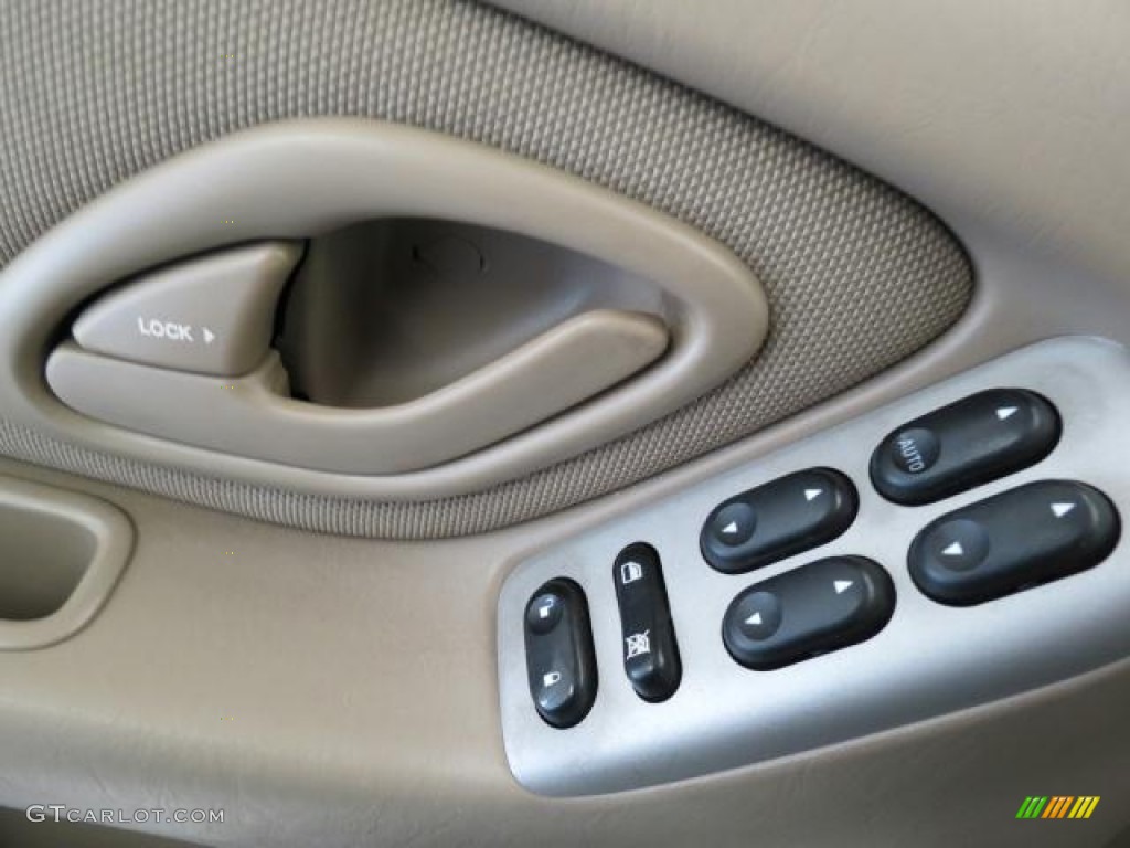 2005 Mazda Tribute s Controls Photo #70771943
