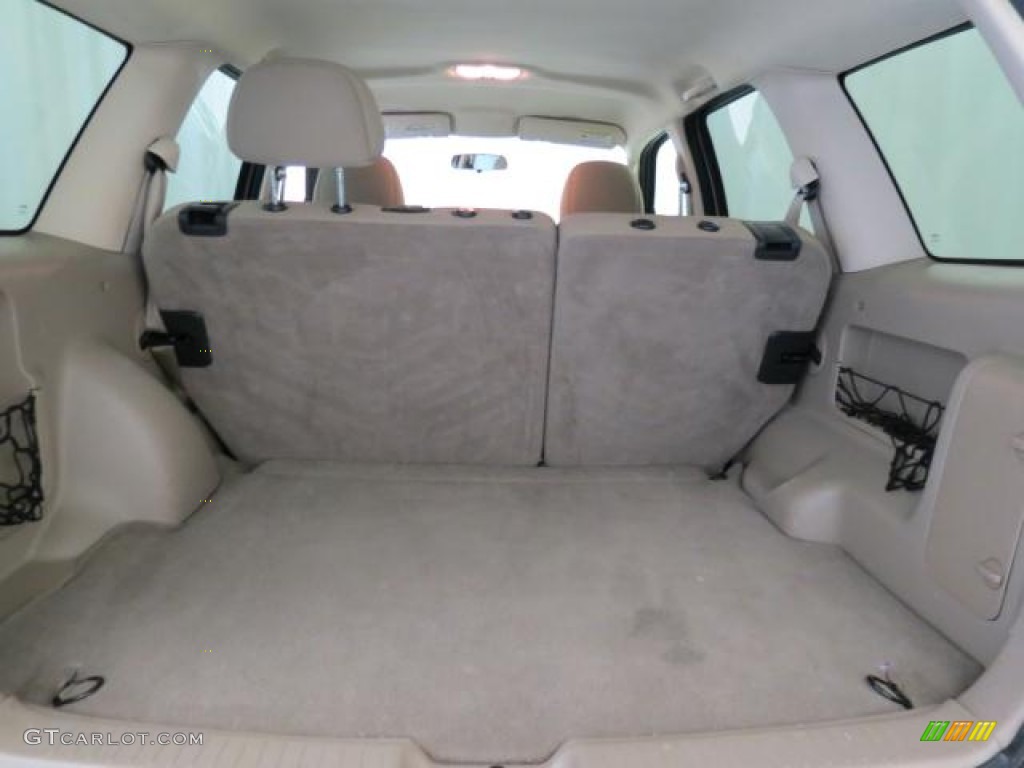 2005 Mazda Tribute s Trunk Photo #70772048