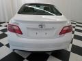 Super White - Camry SE Photo No. 25