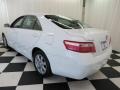 Super White - Camry LE Photo No. 27