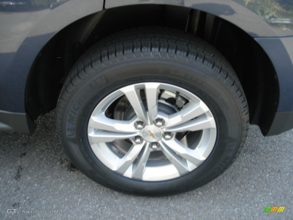 2013 Chevrolet Equinox LS AWD Wheel Photos