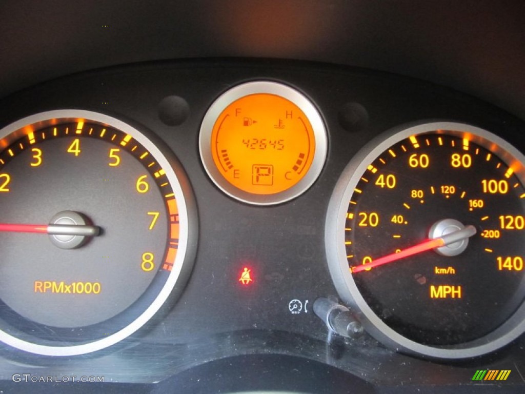 2009 Sentra 2.0 SR - Midnight Sky / Charcoal photo #15