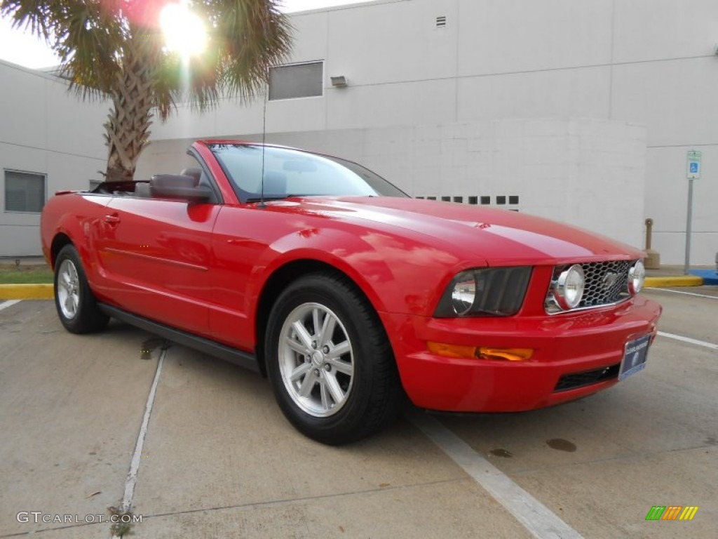 2007 Mustang V6 Premium Convertible - Torch Red / Light Graphite photo #27