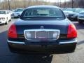 2007 Black Lincoln Town Car Signature Limited  photo #3